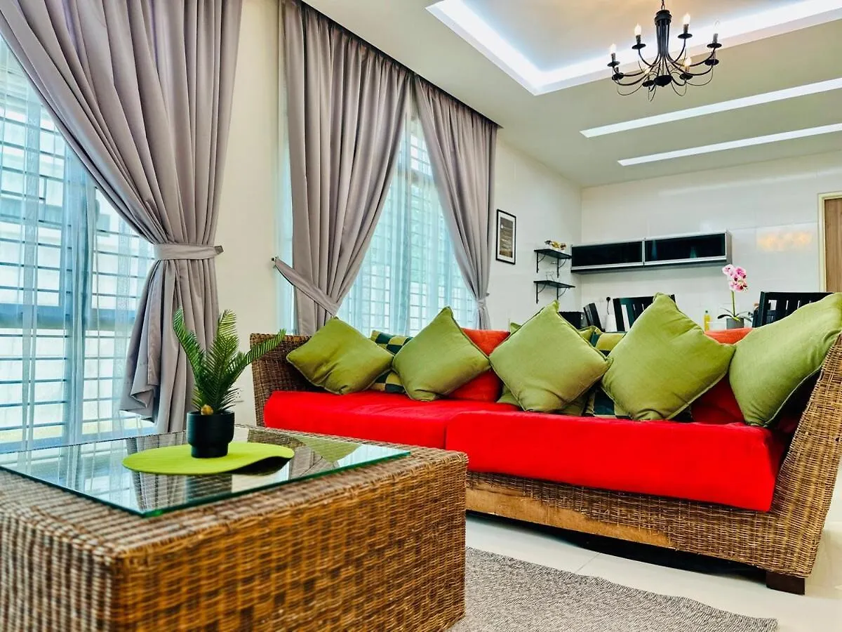 Villa New Sea Breeze Landed Home 13Pax Batuferrigghi Batu Feringgi